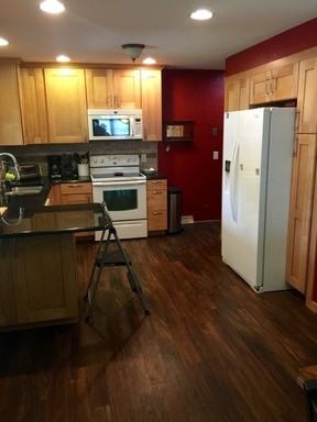 1121 N Murray St - Photo 2 of 11