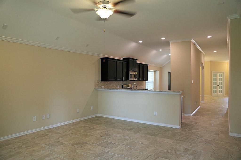 18427 Weeping Spring Dr - Photo 6 of 19