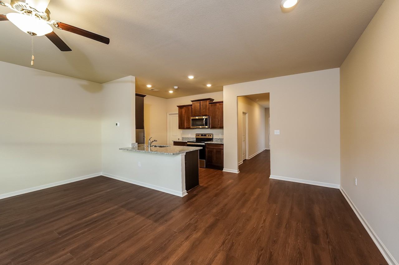 6019 Rainbow Row - Photo 2 of 13