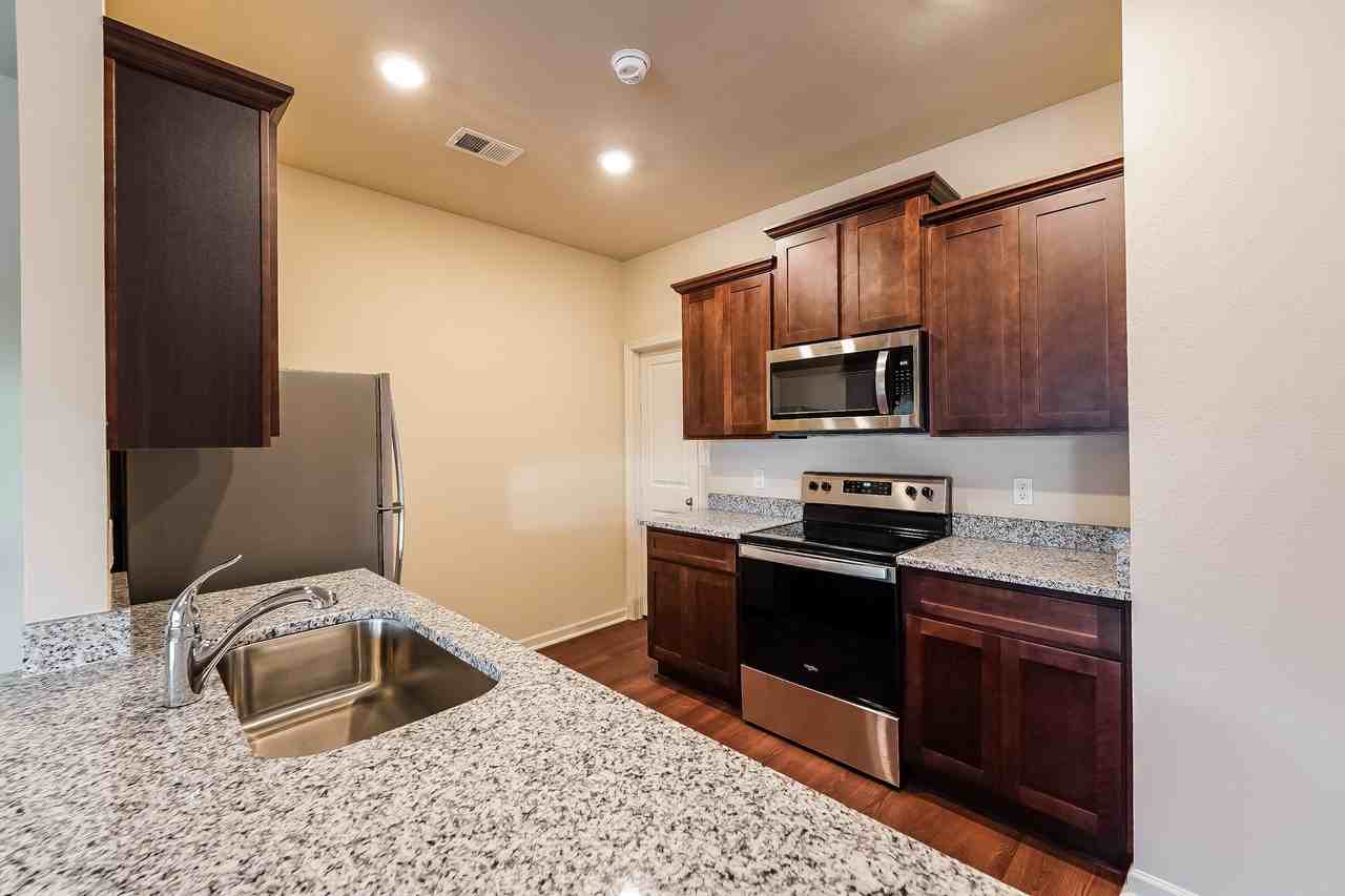 6019 Rainbow Row - Photo 5 of 13