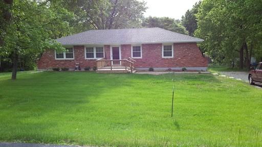 180 Sycamore Rd - Photo 2 of 18