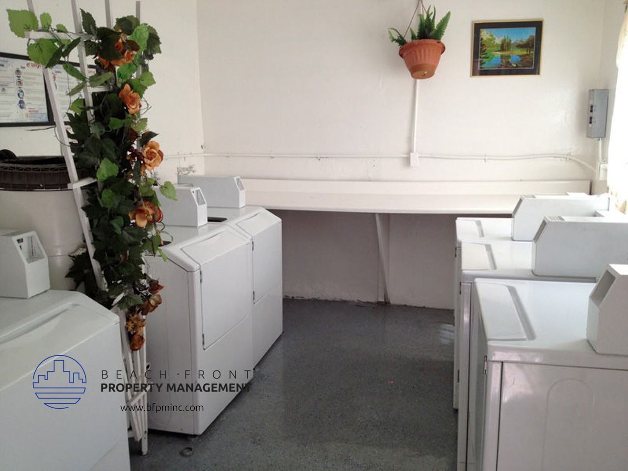 10600 S. Inglewood Blvd. - Photo 6 of 10