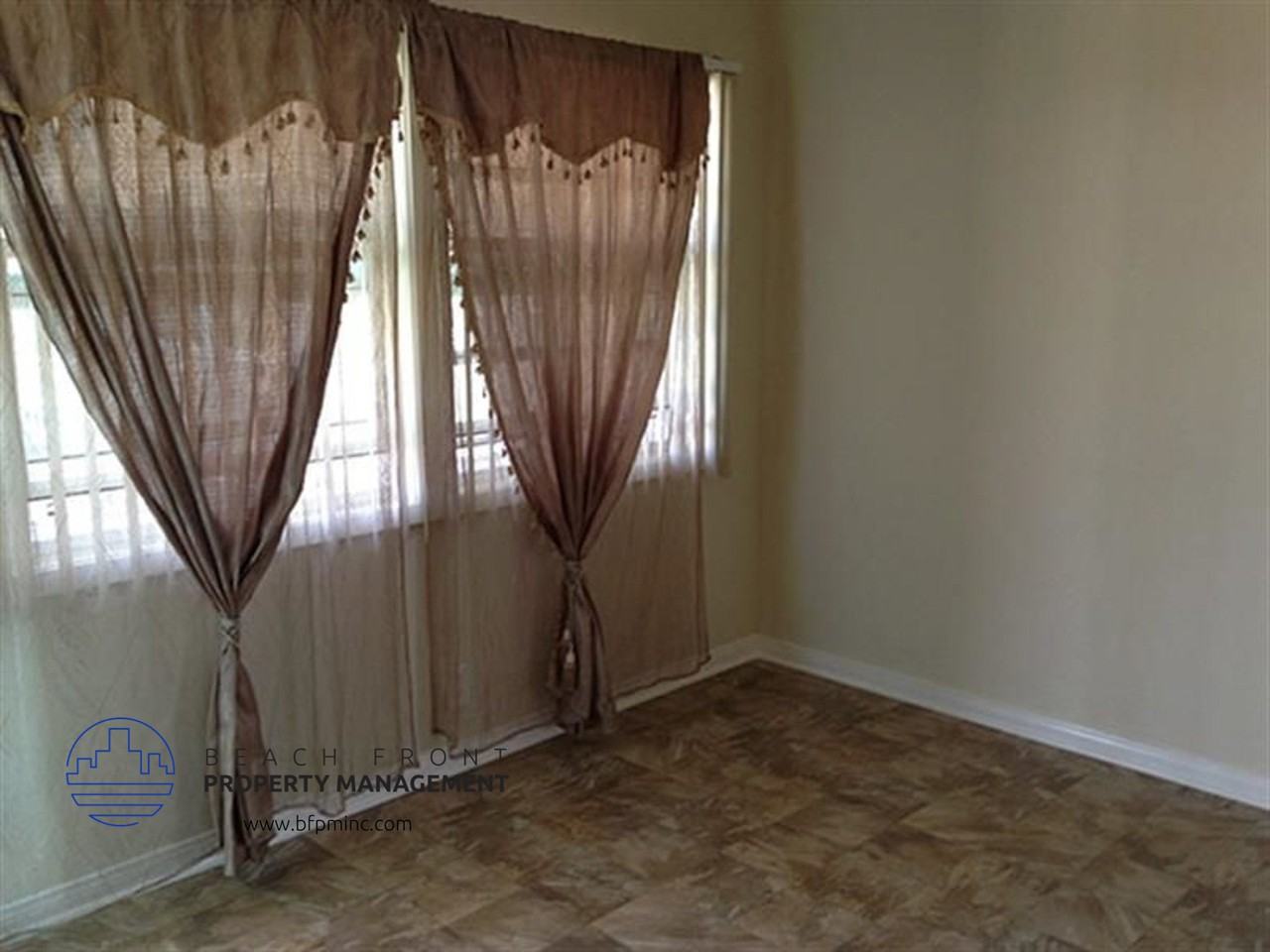 10600 S. Inglewood Blvd. - Photo 5 of 10