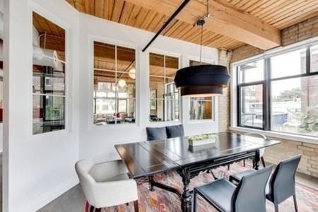 436 Wellington Street West