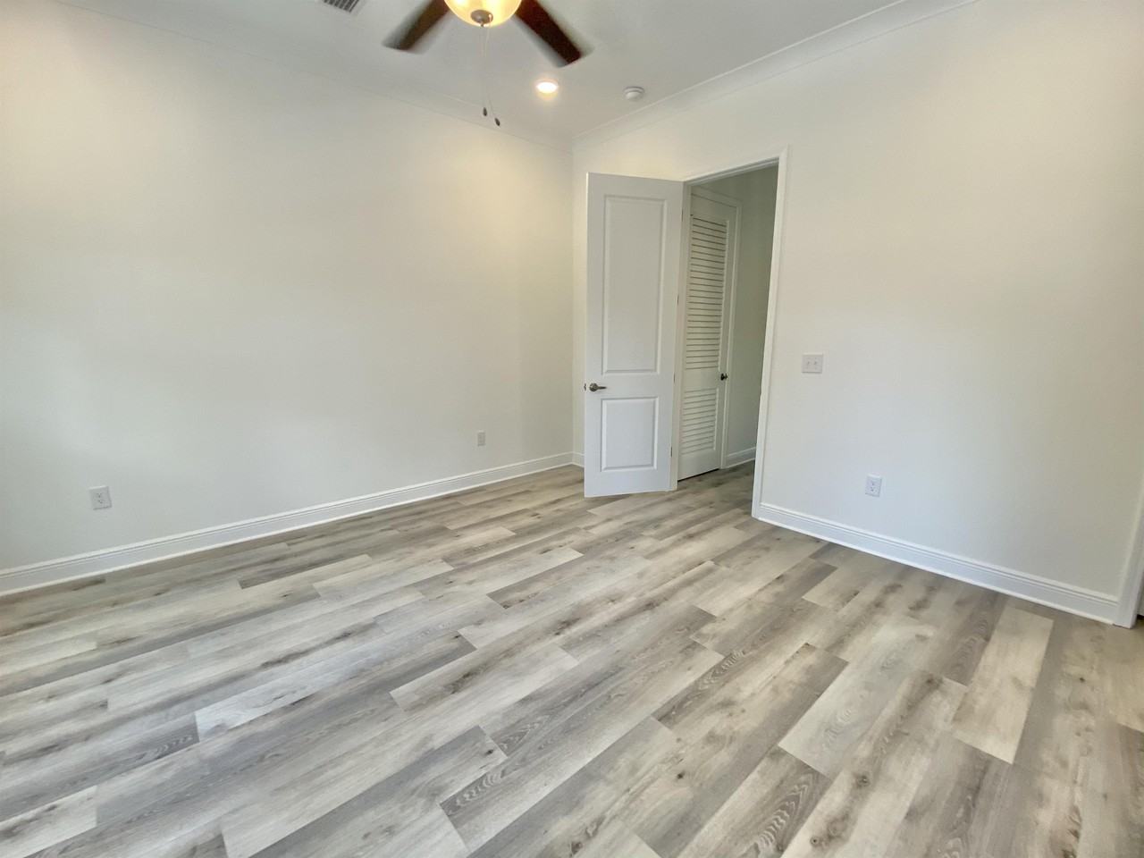 156 Kara Lake Dr #1 - Photo 5 of 21