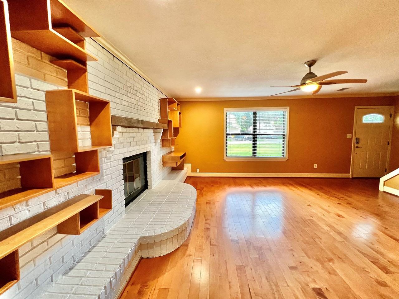 116 4th Ave #1 - Photo 3 of 17