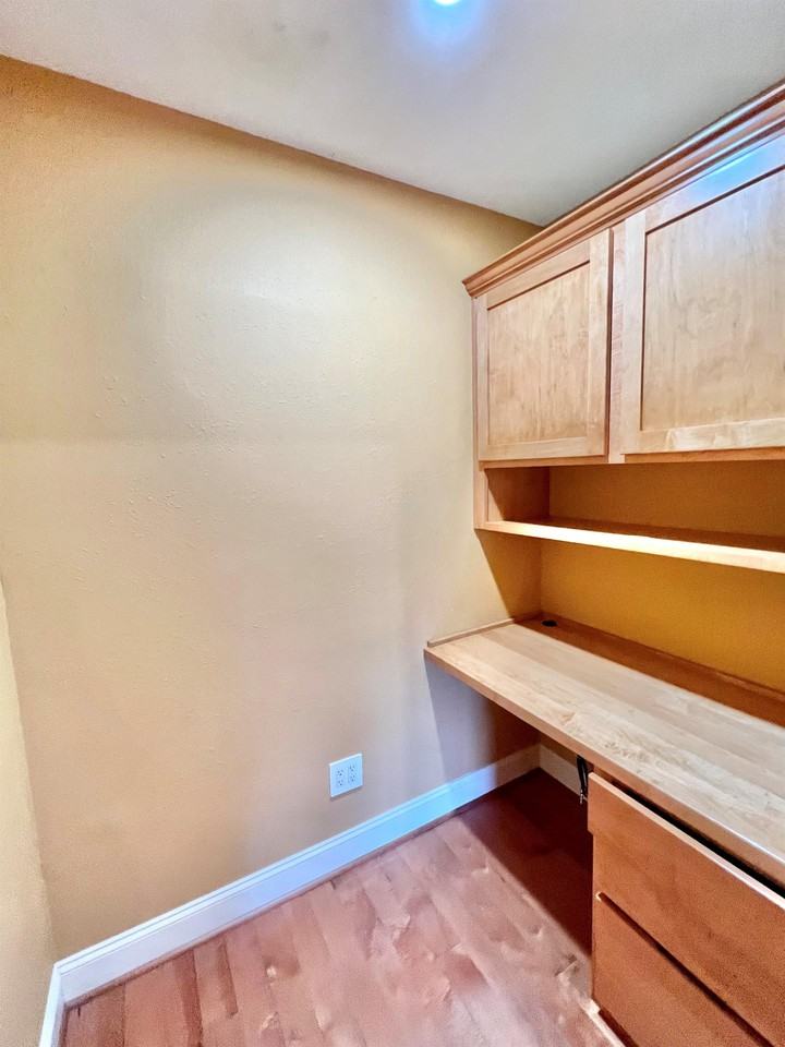 116 4th Ave #1 - Photo 5 of 17