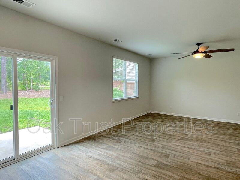217 Lapping Waters Dr - Photo 6 of 19