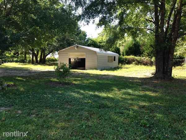 22160 Mercedes Rd - Photo 3 of 36