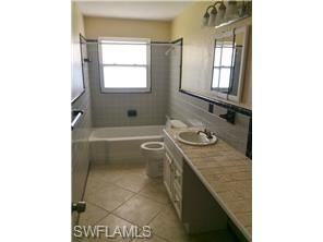 1259 Burtwood Dr - Photo 2 of 13