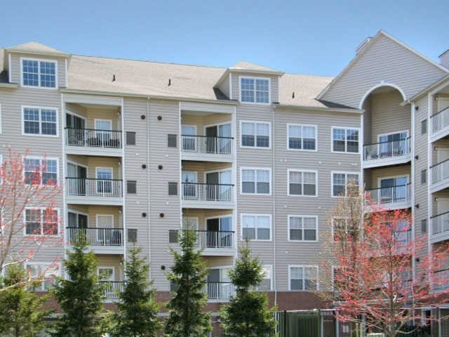 The Crest At Fort Lee Apartments 3000 Crest Ln, Fort Lee, NJ 07024