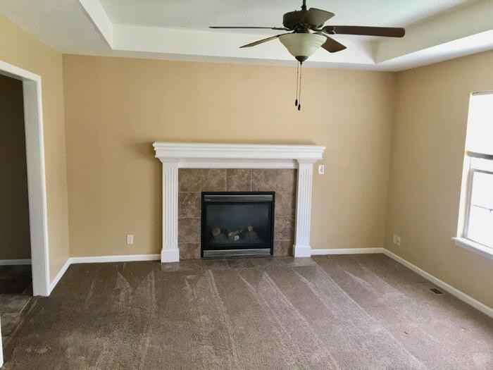 1613 Nw Hilltop Ln - Photo 2 of 13