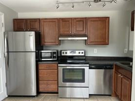 211 W 9th St Apt 3 #3 - Photo 1 of 1