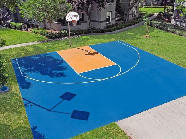 3250 Laurelhurst Dr - Photo 4 of 38