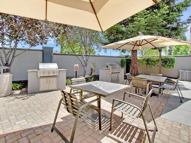 3250 Laurelhurst Dr - Photo 7 of 48