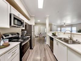 featured image of 3250 Laurelhurst Dr