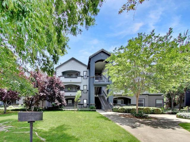 3250 Laurelhurst Dr - Photo 3 of 44