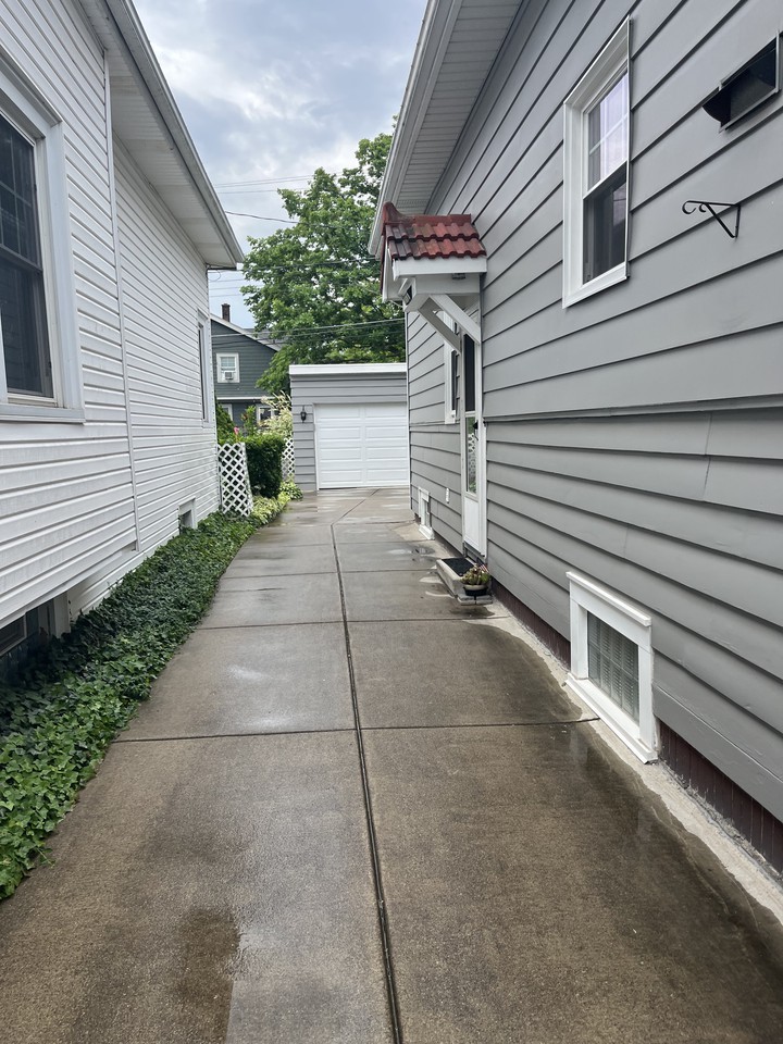 22 Eiseman Ave - Photo 2 of 13