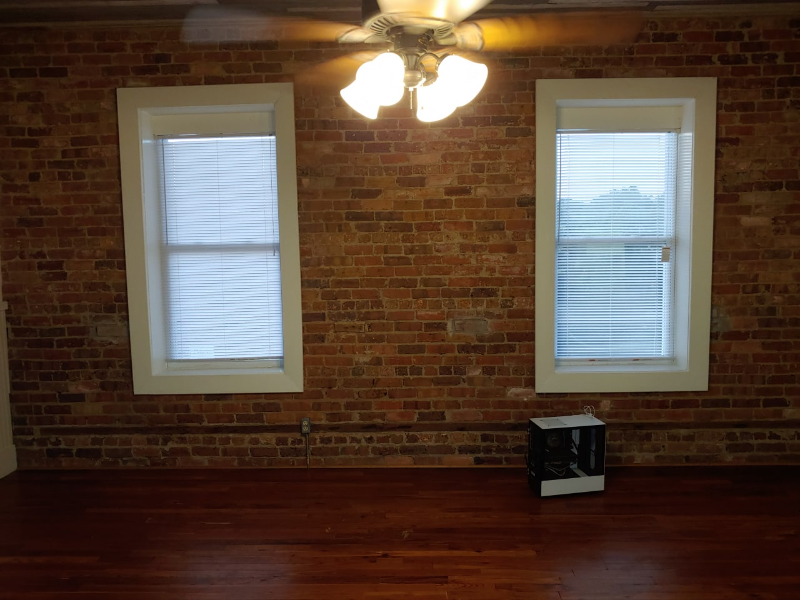 1035 S Jones St - Photo 3 of 42