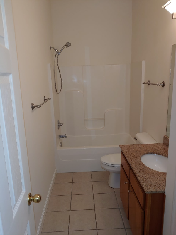 1035 S Jones St - Photo 5 of 42