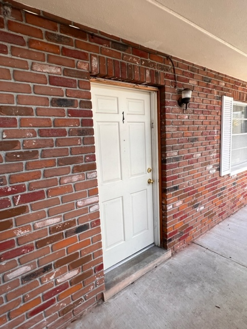 2889 Los Altos Dr #1 - Photo 2 of 14