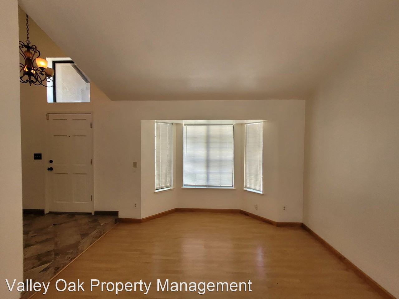 3020 Glen Park Way - Photo 2 of 11