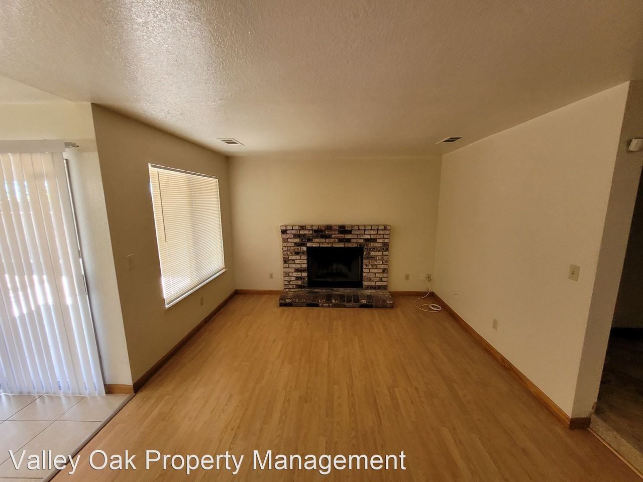 3020 Glen Park Way - Photo 3 of 11