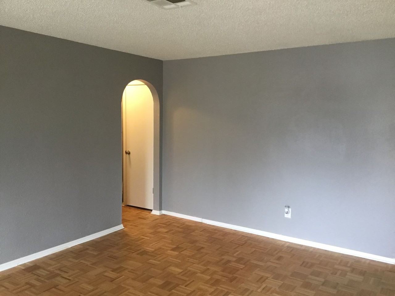 8308 Ne 34th Pl - Photo 2 of 21