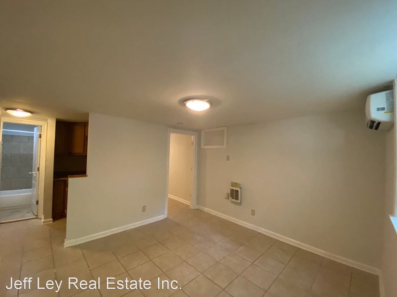 3010 Indiana Ave - Photo 2 of 9