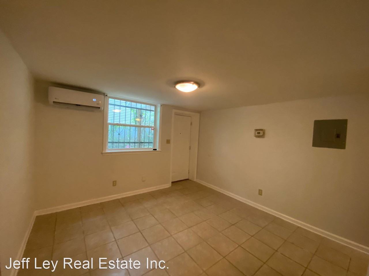 3010 Indiana Ave - Photo 3 of 9