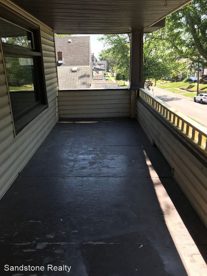 10806 Fidelity Ave - Photo 2 of 15