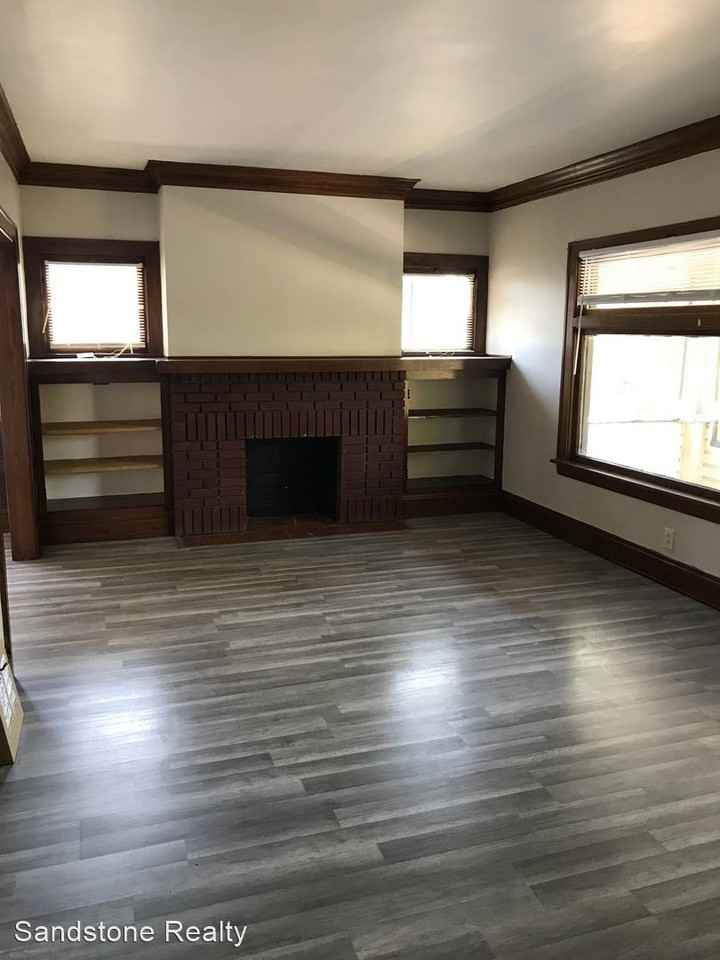 10806 Fidelity Ave - Photo 3 of 15