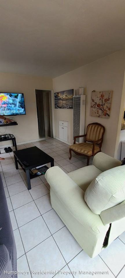 1048 Grand Avenue - Photo 2 of 7