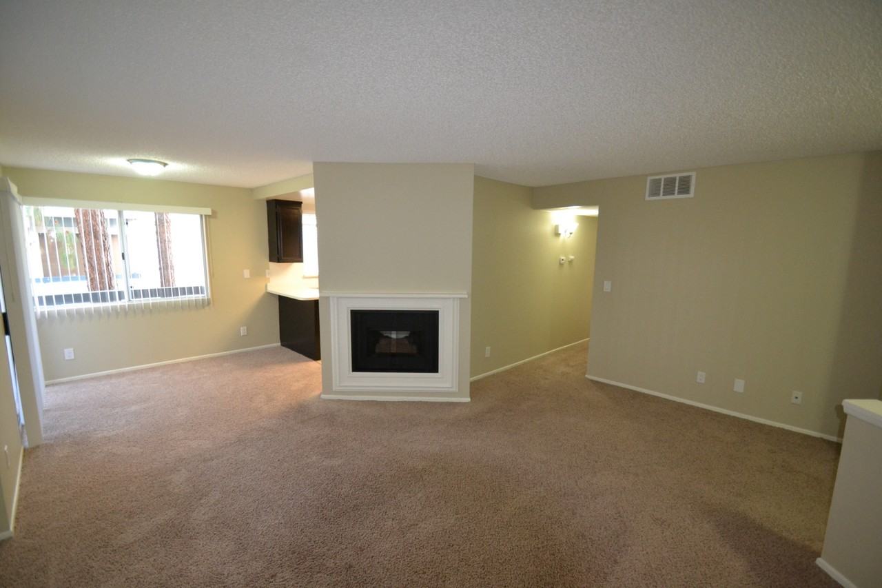 26784 Claudette St - Photo 2 of 6