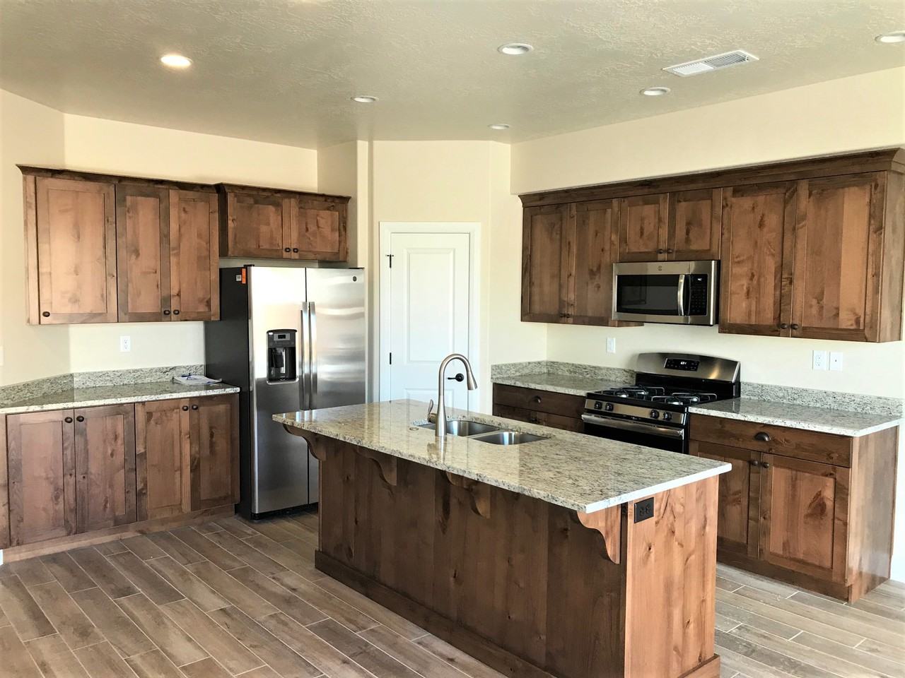509 Nw #101 - Photo 2 of 12