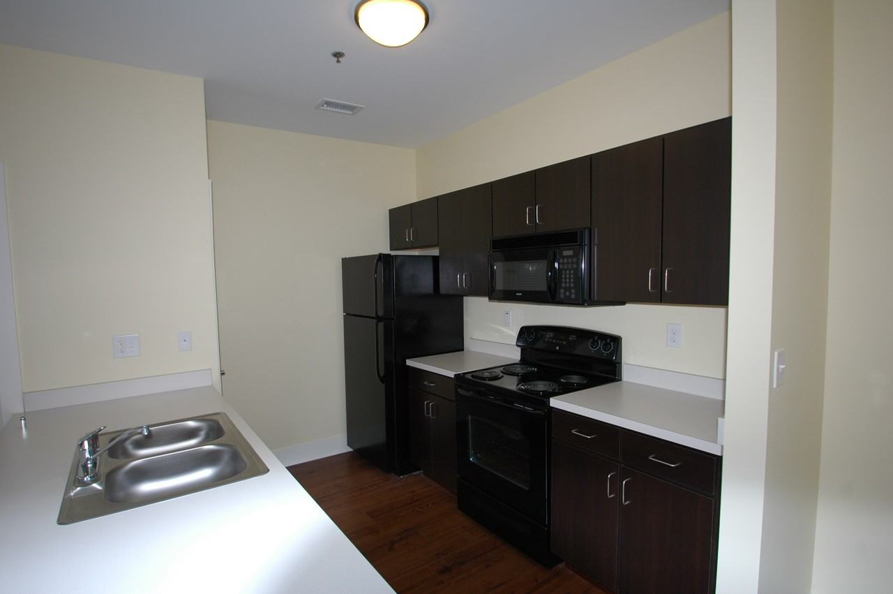 Park Edge Apartments - Photo 3 of 16