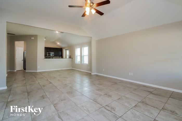 8818 Dairy Farm Trl - Photo 3 of 15