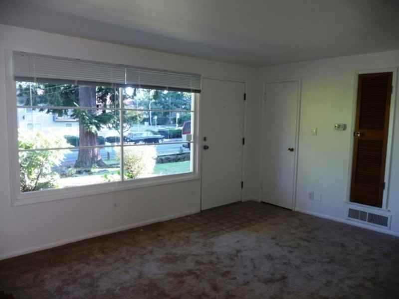 21906 55th Ave W - Photo 2 of 11