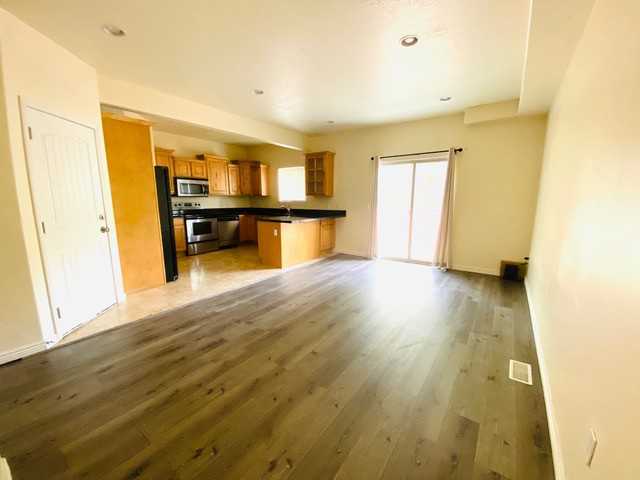 271 E Ailee Ln #1 - Photo 5 of 21