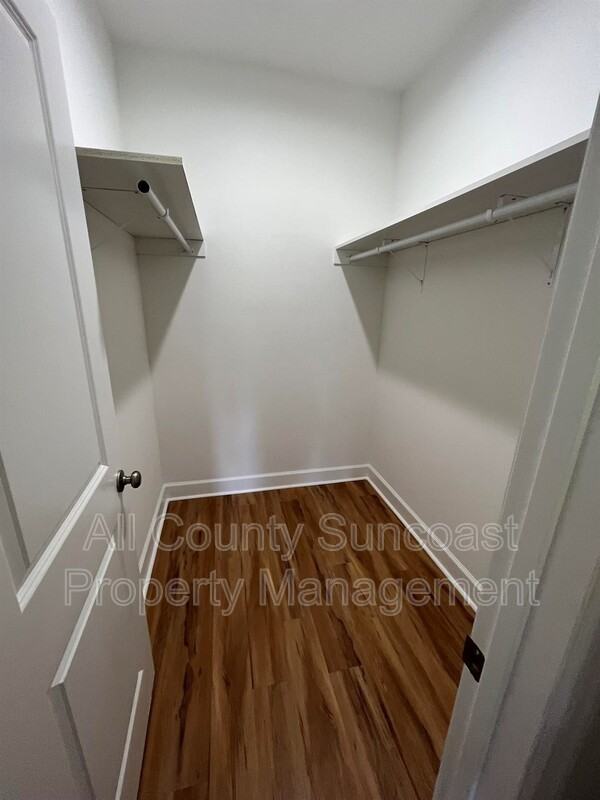 365 Elliott Dr - Photo 6 of 12