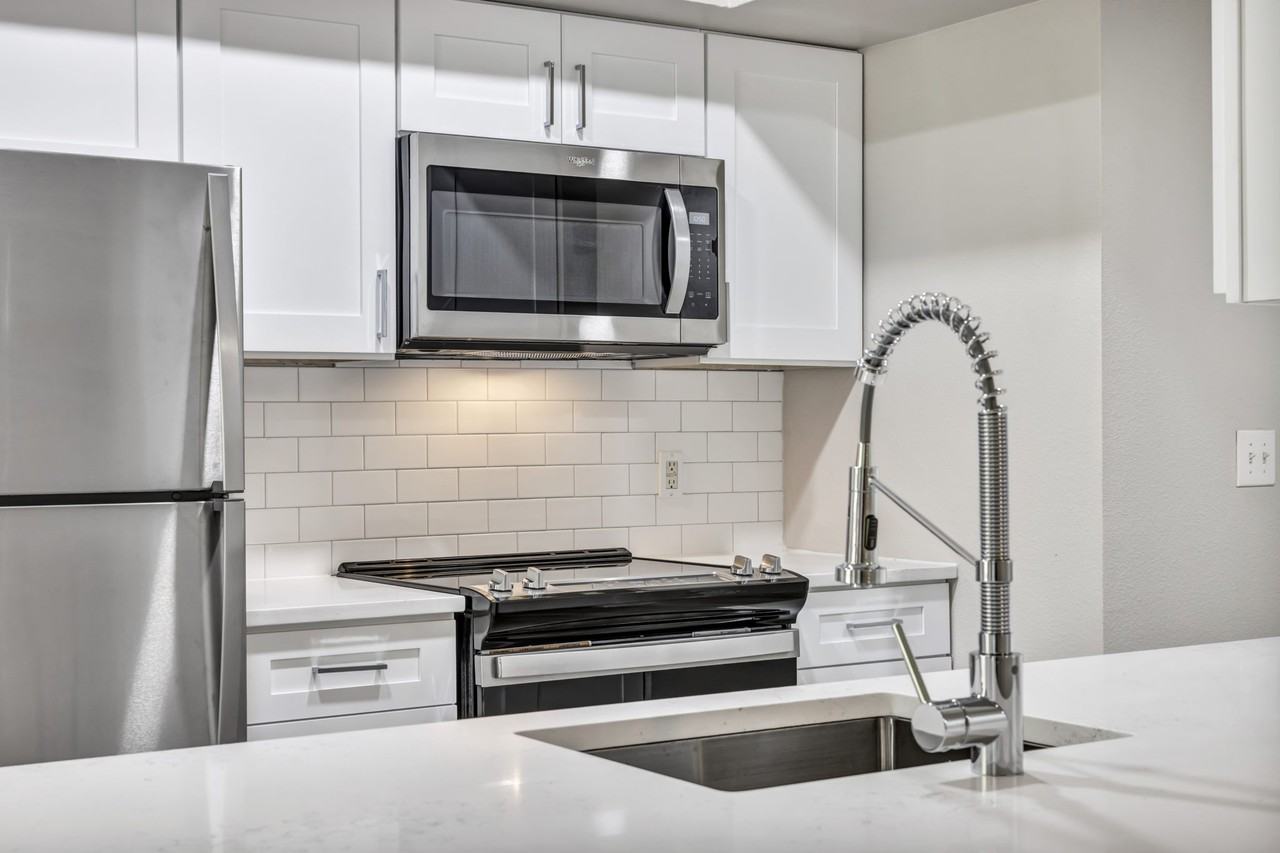 The Lodge at Lakeline Village - Photo 2 of 35