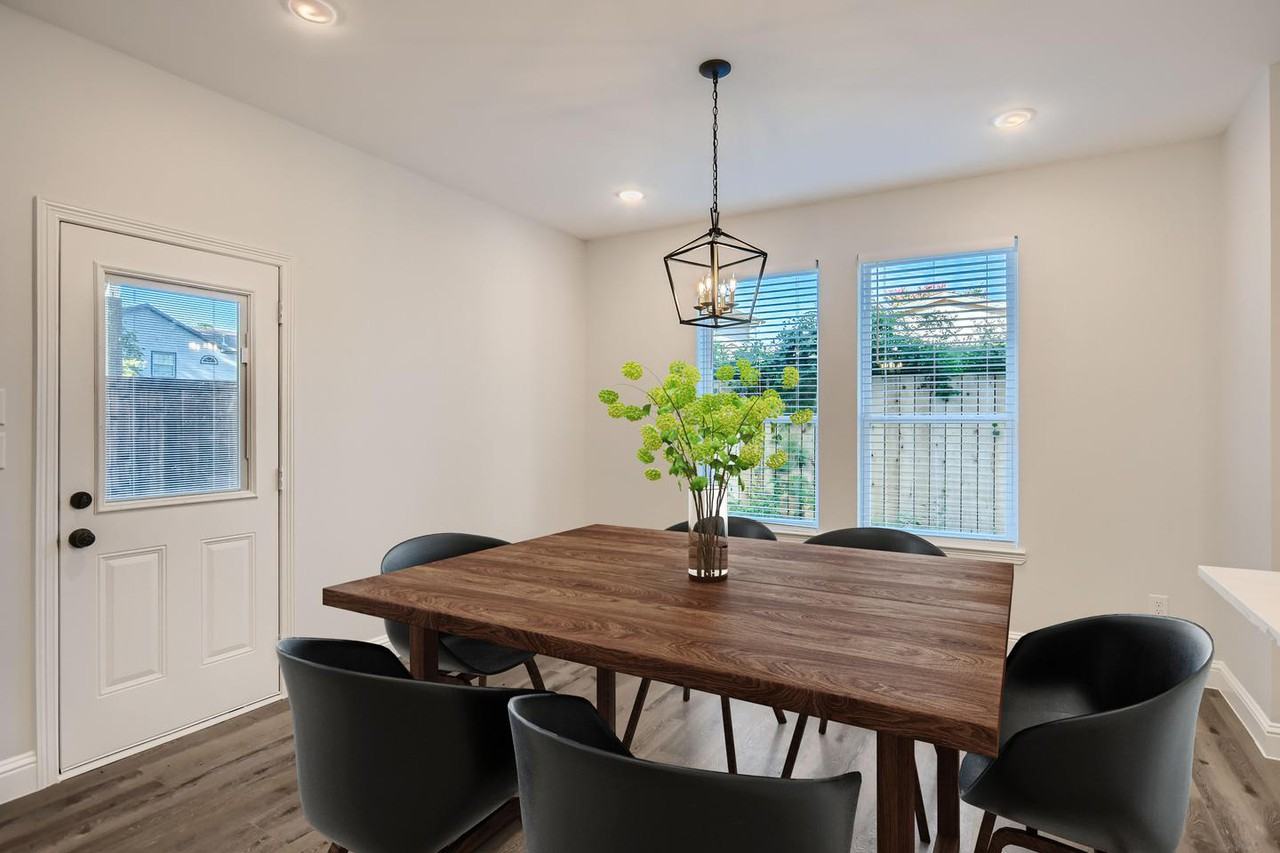 3125 Rutz St - Photo 4 of 21