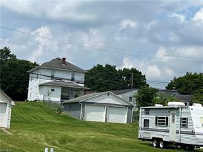 2270 Bishard Ave - Photo 2 of 11