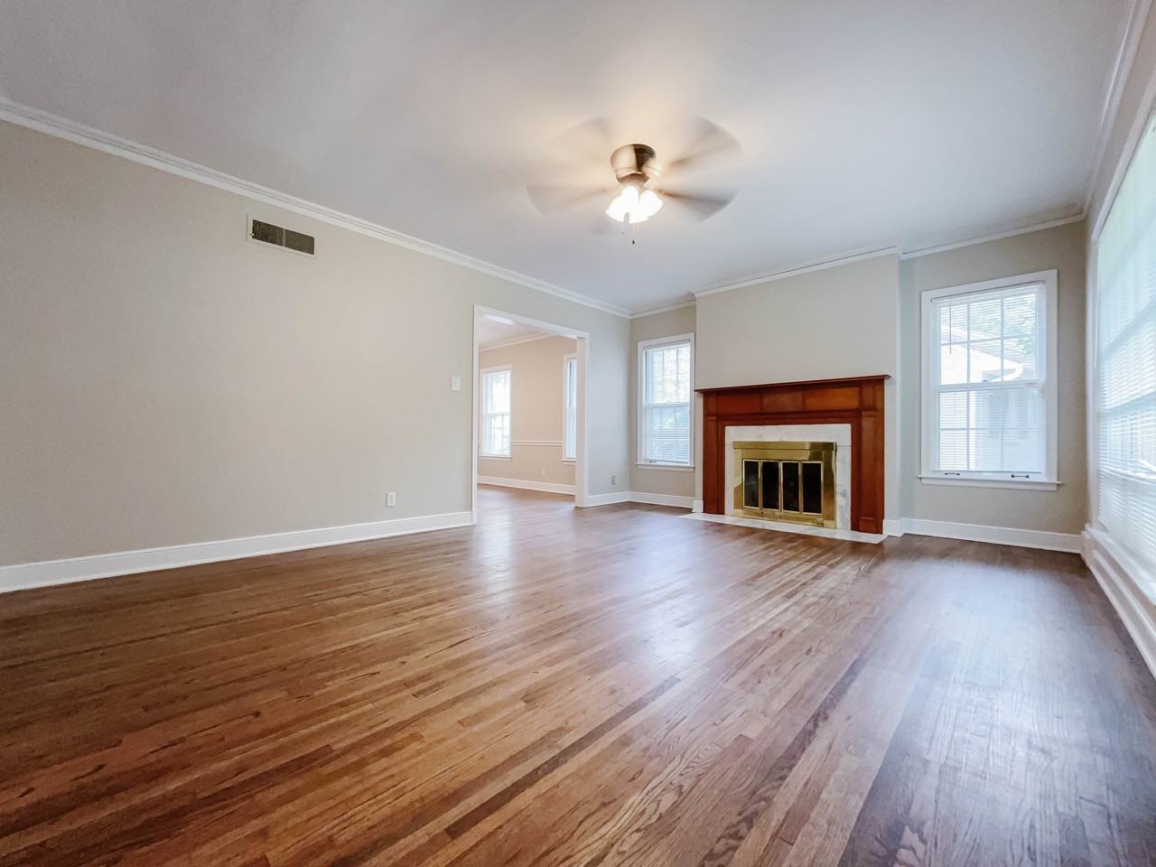 3458 Northwood Dr - Photo 3 of 21