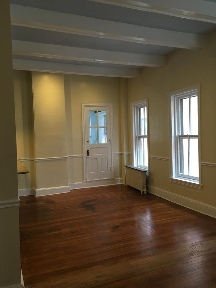 1210 Delaware Ave #3 - Photo 4 of 15