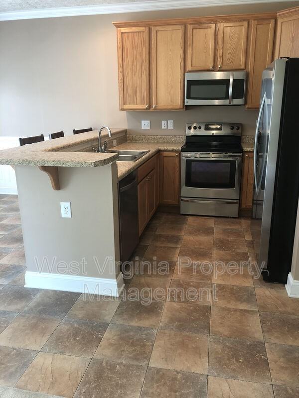 136 Eloise Cir - Photo 3 of 12