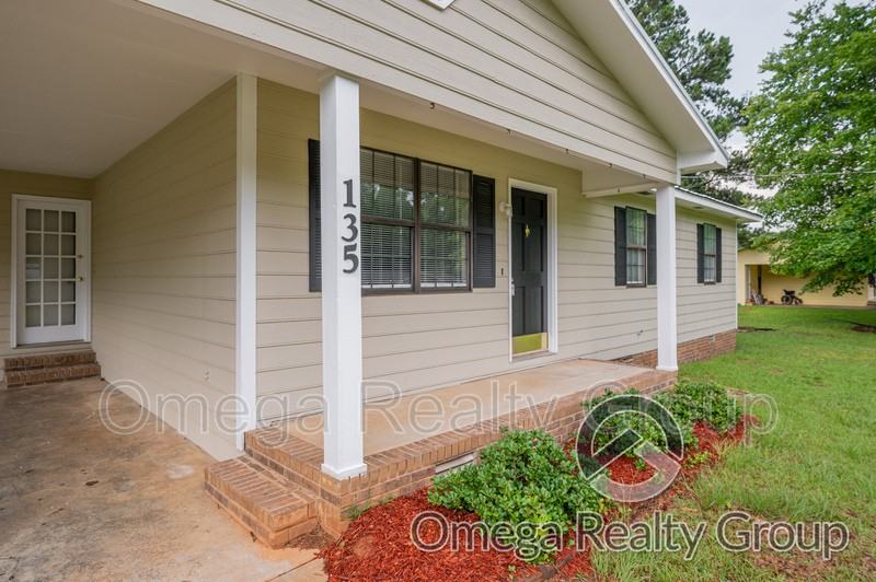 135 Mountain Breeze St - Photo 7 of 38