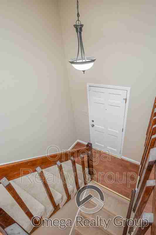 6304 Stonehaven Ln - Photo 7 of 44