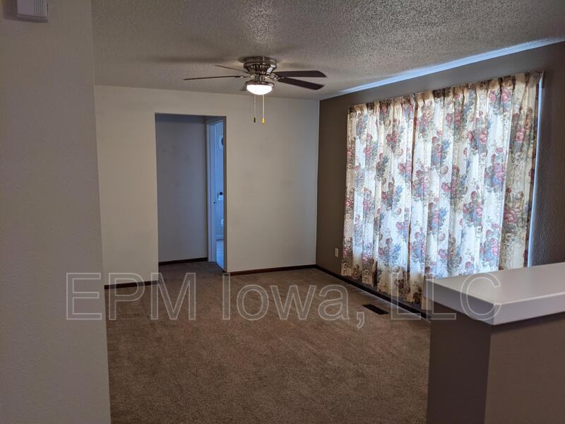 41 3rd St Nw - Photo 3 of 9