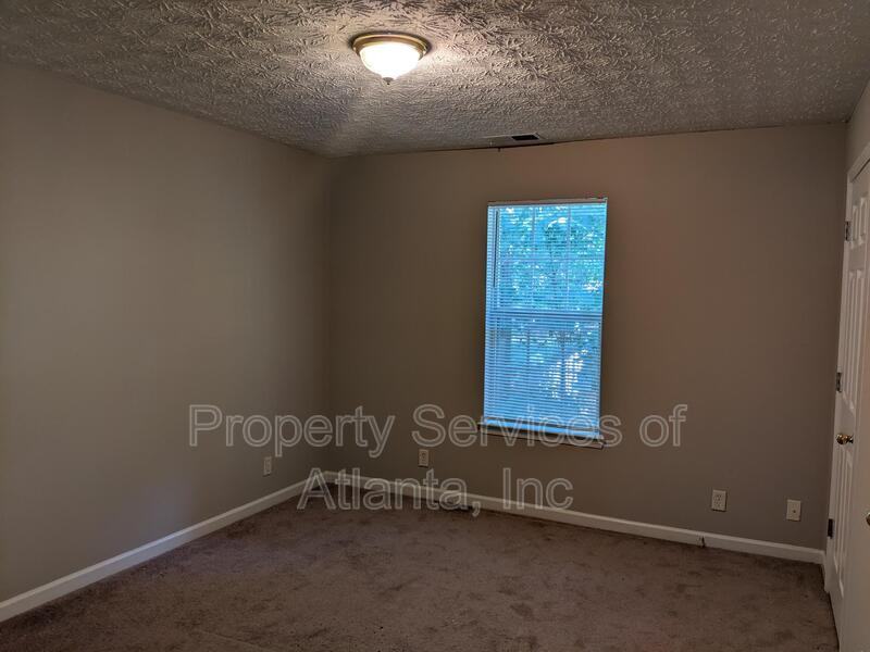 153 Oakland Blvd - Photo 4 of 18